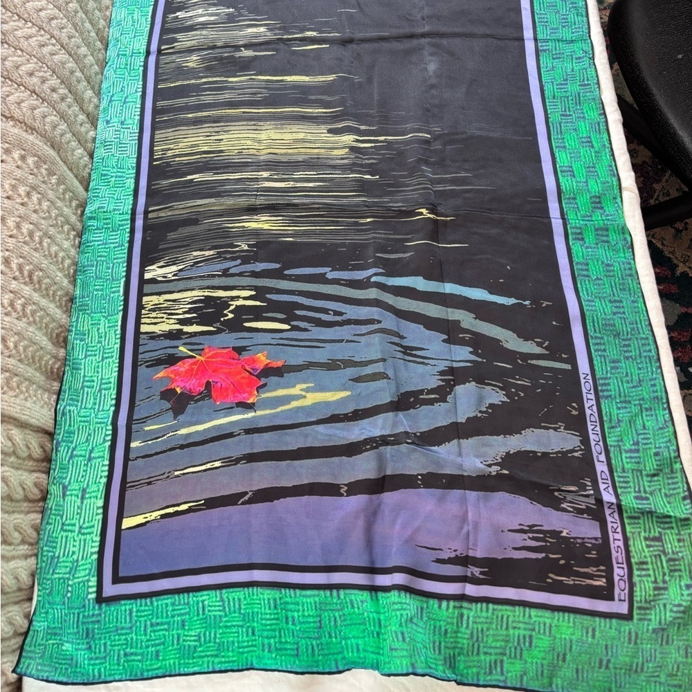Linda Luster Horse Head Silk Scarf Wrap 2012 24x71 inches 100% Silk Equestrian - Picture 6 of 9